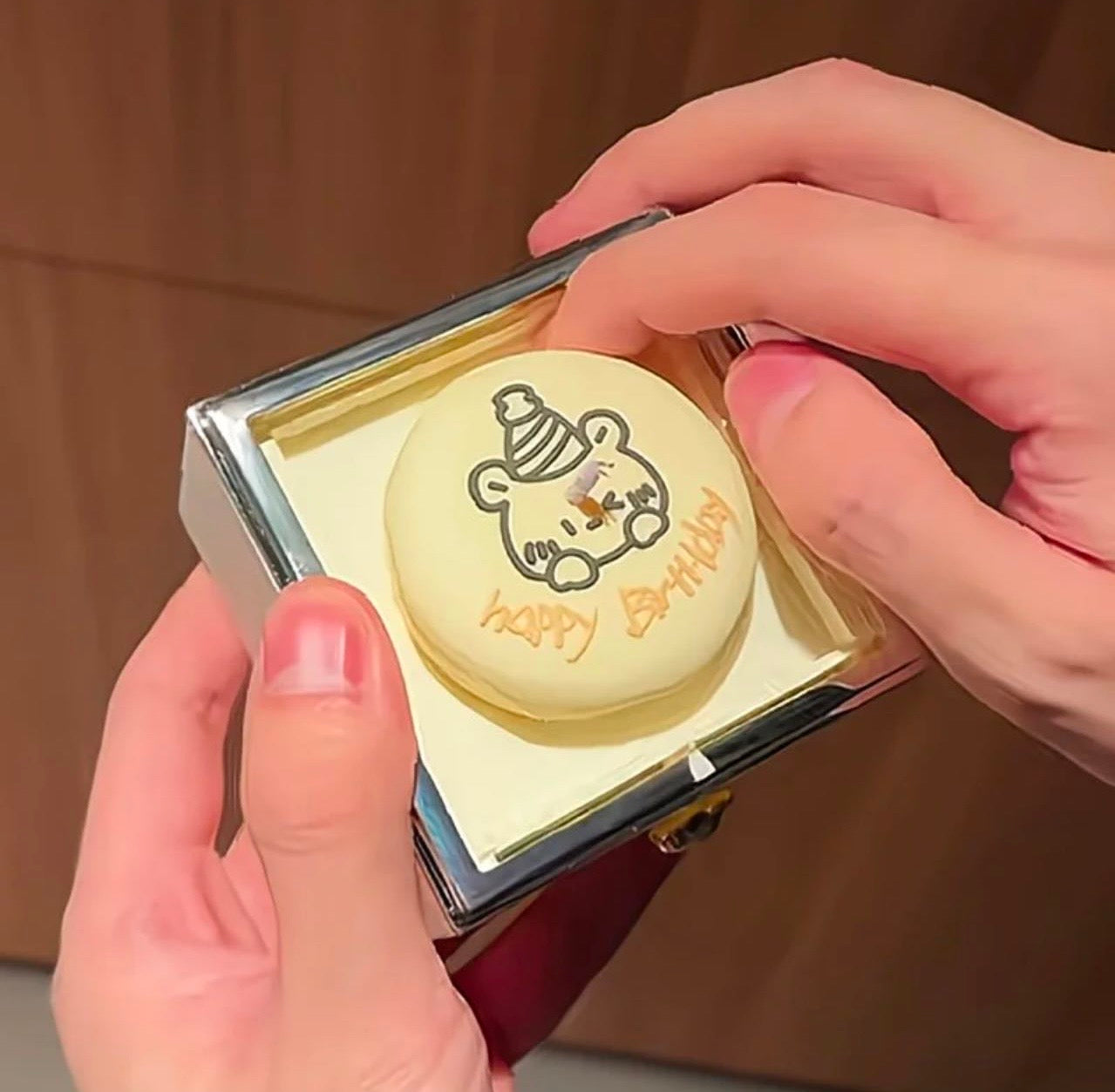 Cute Bear Macaron Display Gift Box