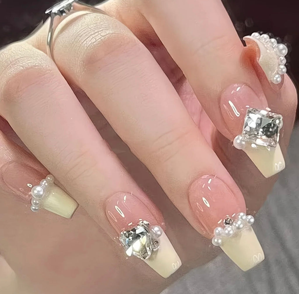 Royal Pearl Diamond Nails
