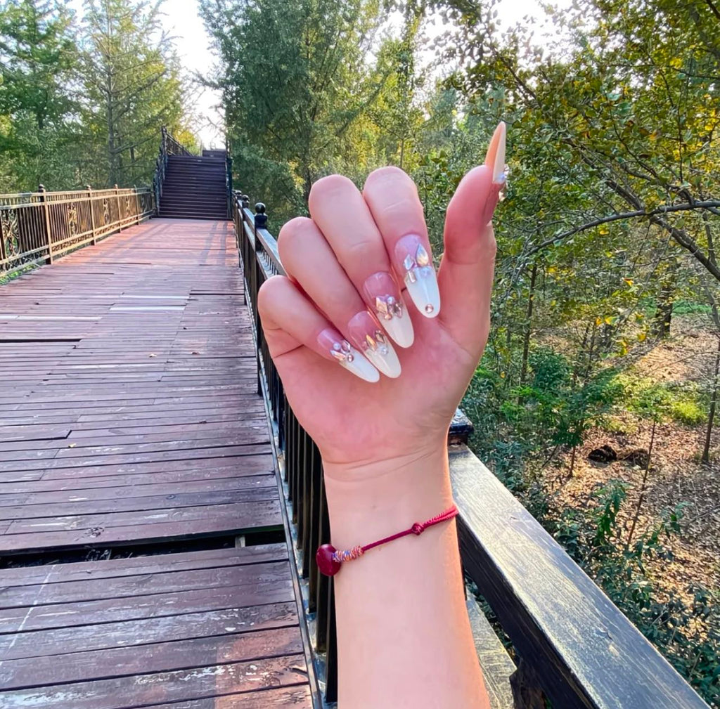 Golden Pearl Luxe Ombre Nails