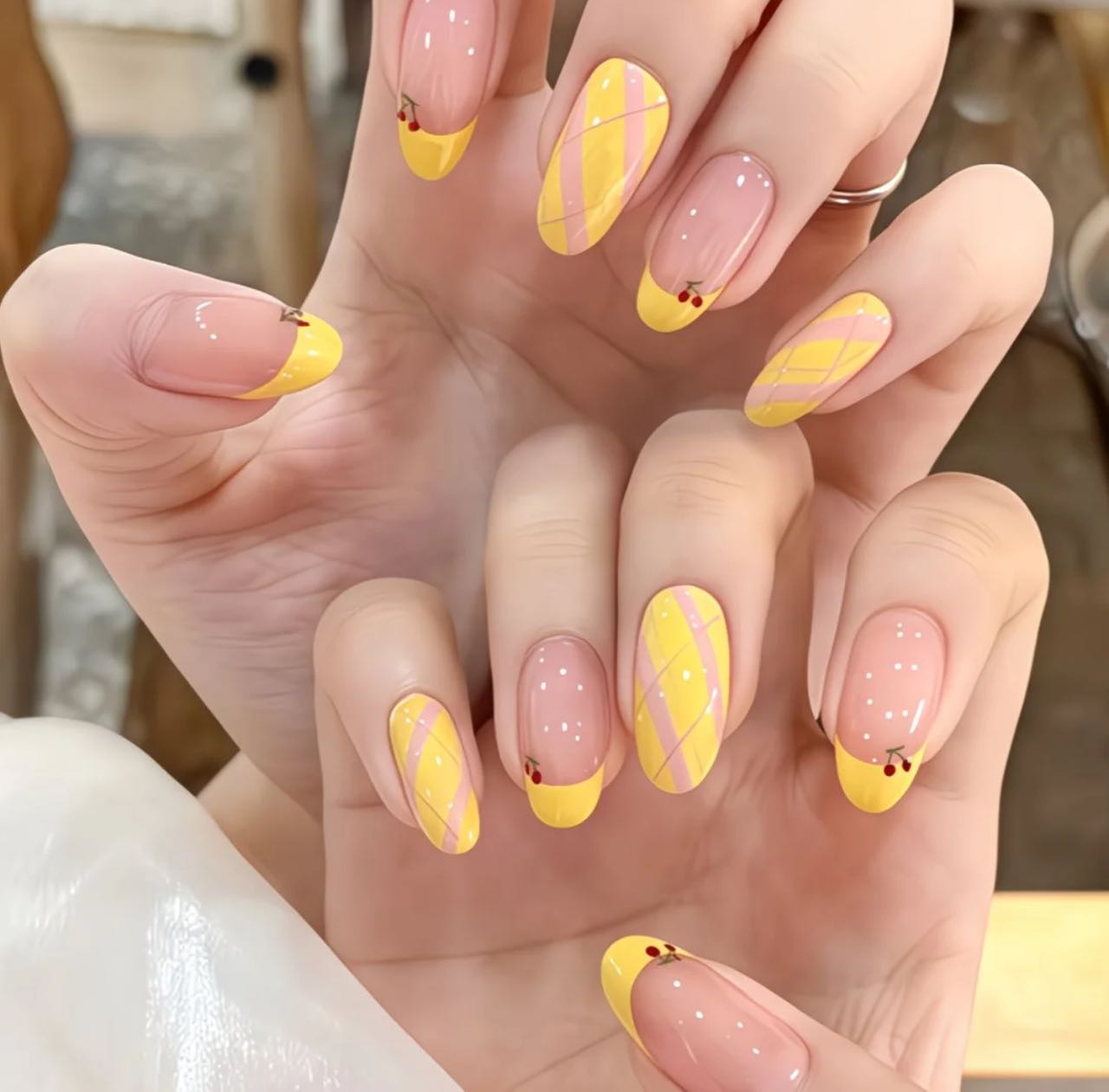 Sunshine French Plaid Nails & Minimal Cat Art Nude Nails