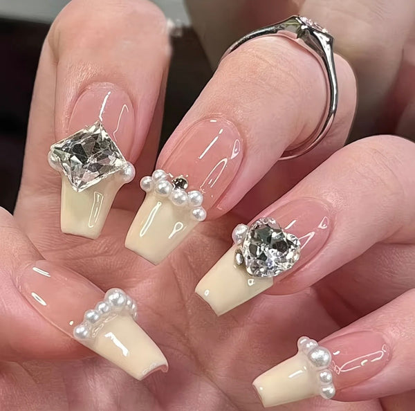 Royal Pearl Diamond Nails