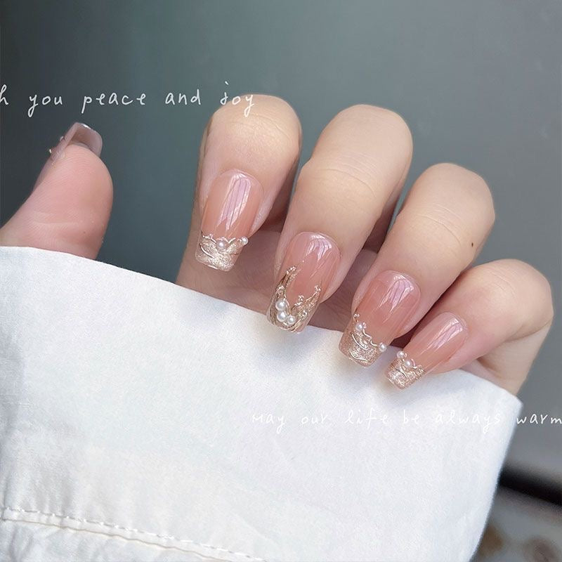 Pearl Luxe 3D Gold Fish-Tail Press-On Nails