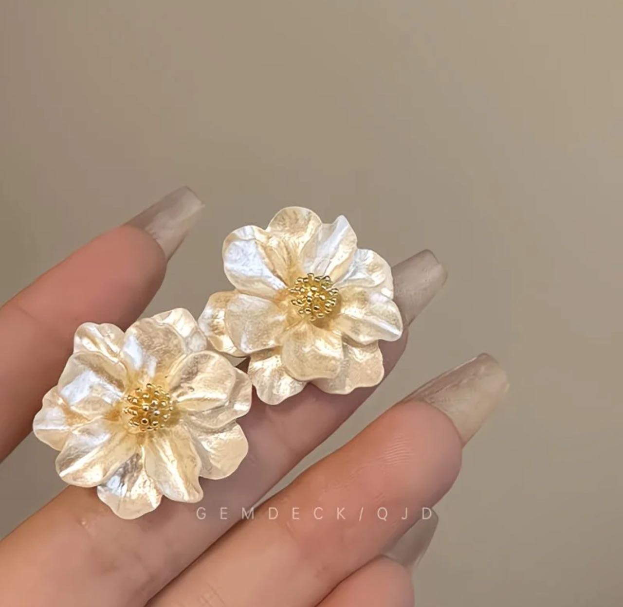 Golden Blossom Vintage Collection