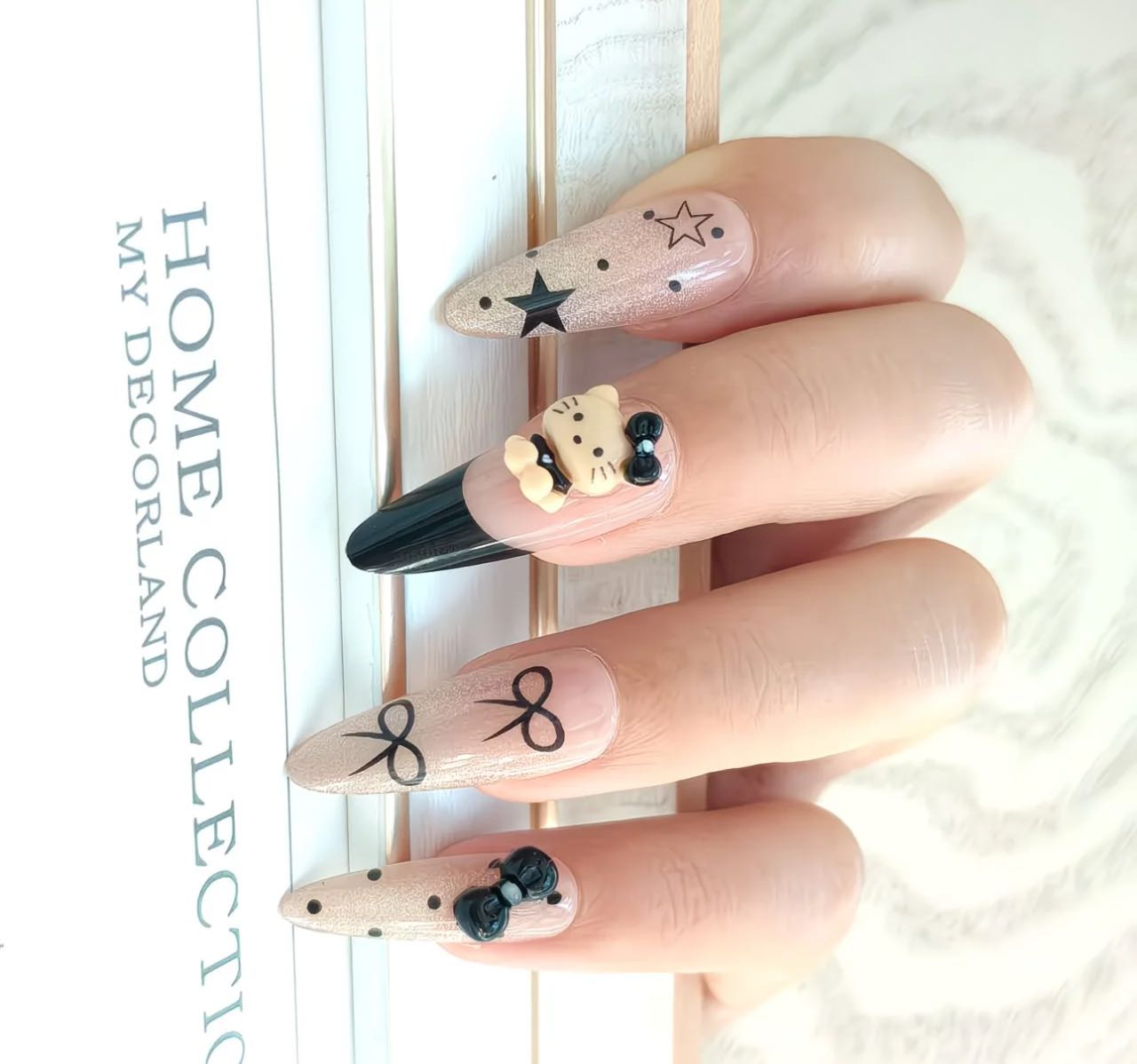 Midnight Kitty Charm Nails