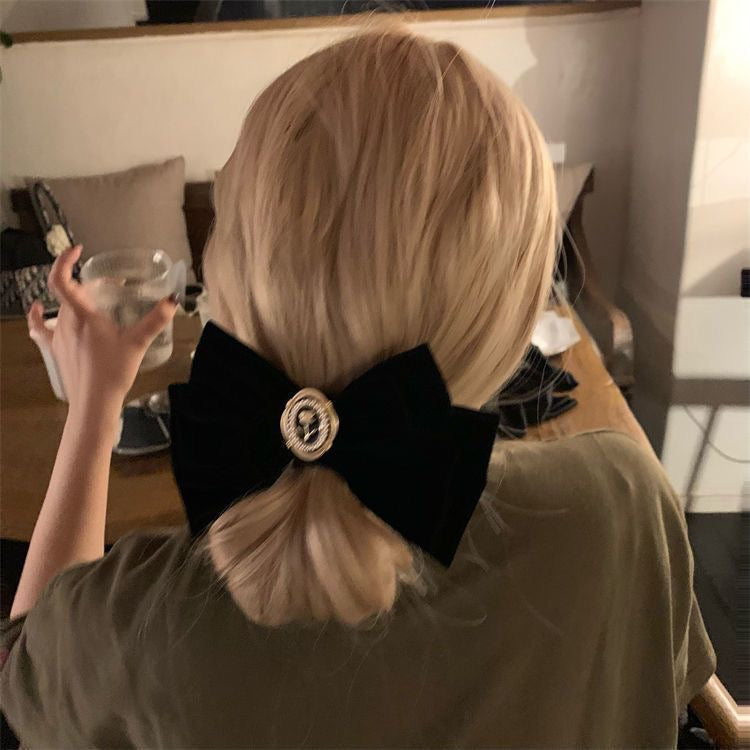 Vintage Velvet Bow Hair Clip with Cameo Pearl Barrette