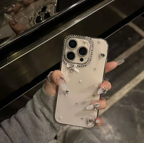 Elegant Pearl Bow Diamond Case