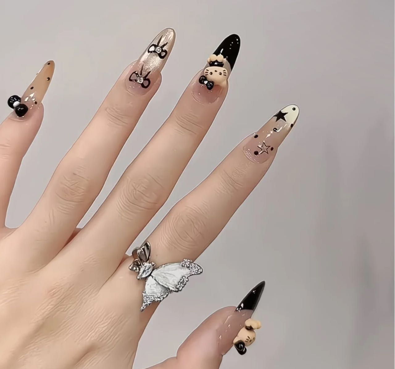 Midnight Kitty Charm Nails