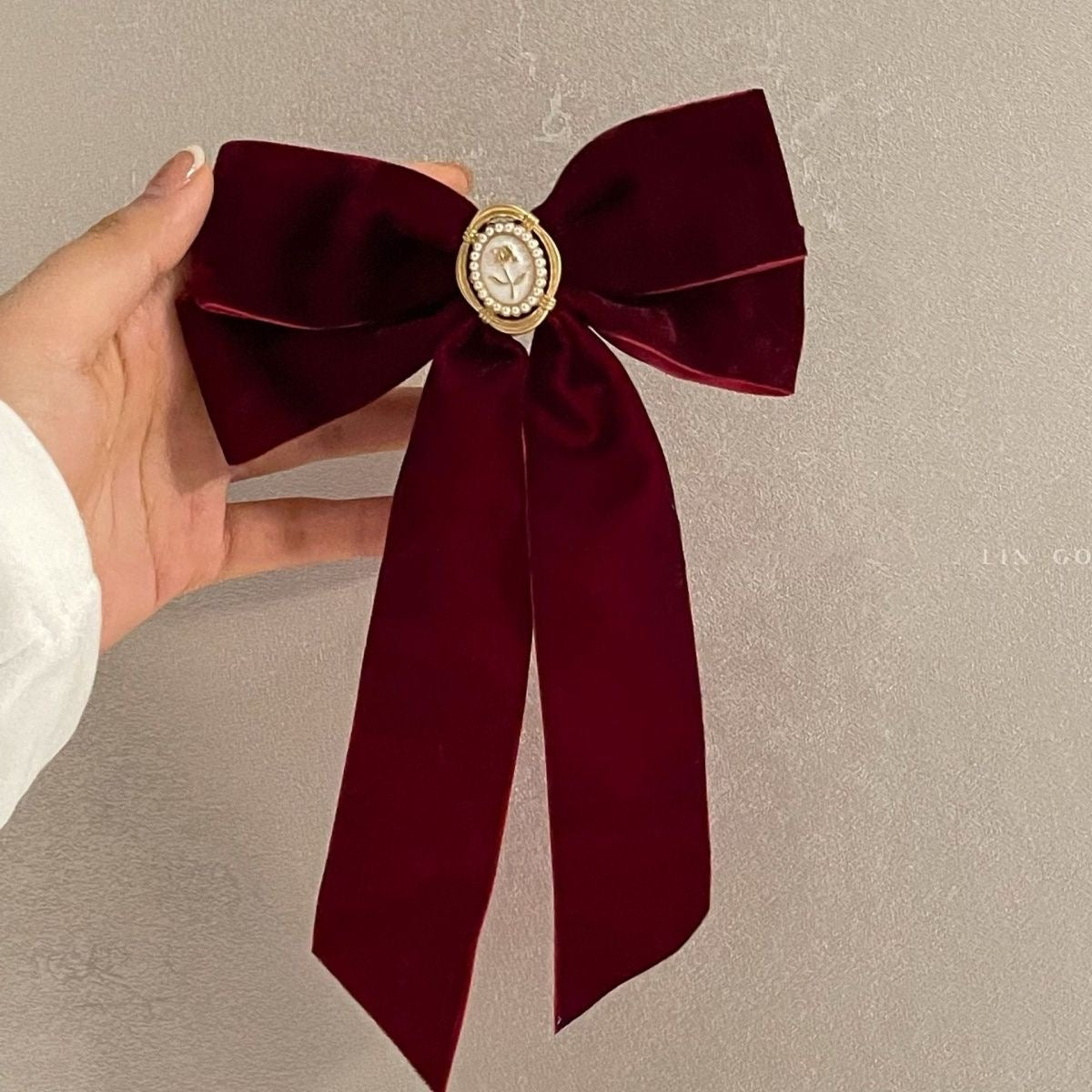 Vintage Velvet Bow Hair Clip with Cameo Pearl Barrette