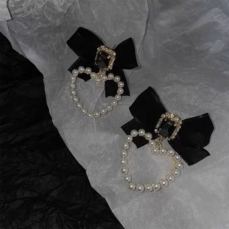 Elegant Black Bow & Pearl Heart Drop Earrings