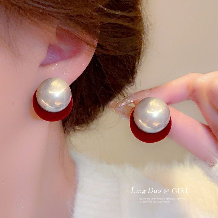 Pearl Velvet Disc Stud Earrings