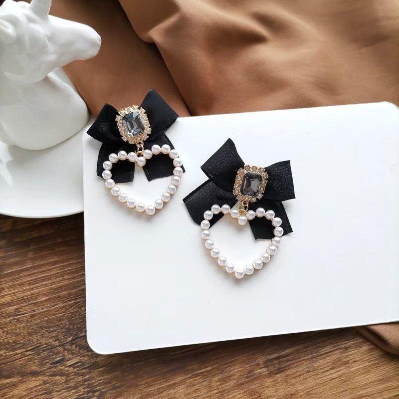 Elegant Black Bow & Pearl Heart Drop Earrings