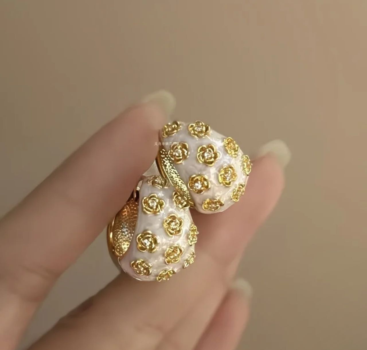 Golden Blossom Vintage Collection