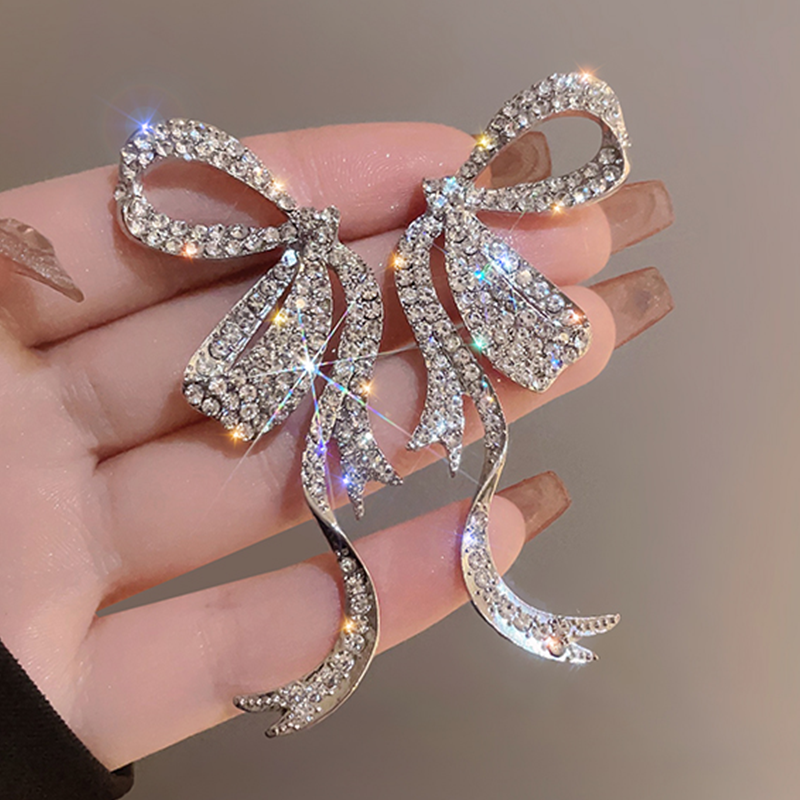 Luxury Crystal Bow Drop Earrings