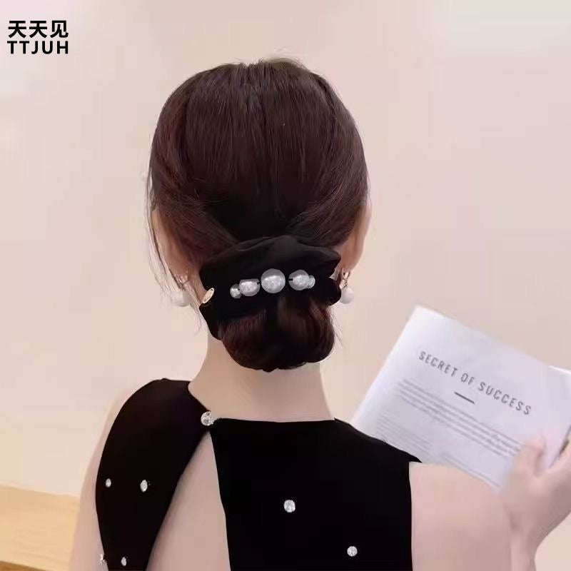Pearl-Embellished Satin Scrunchie – Elegant Hair Tie