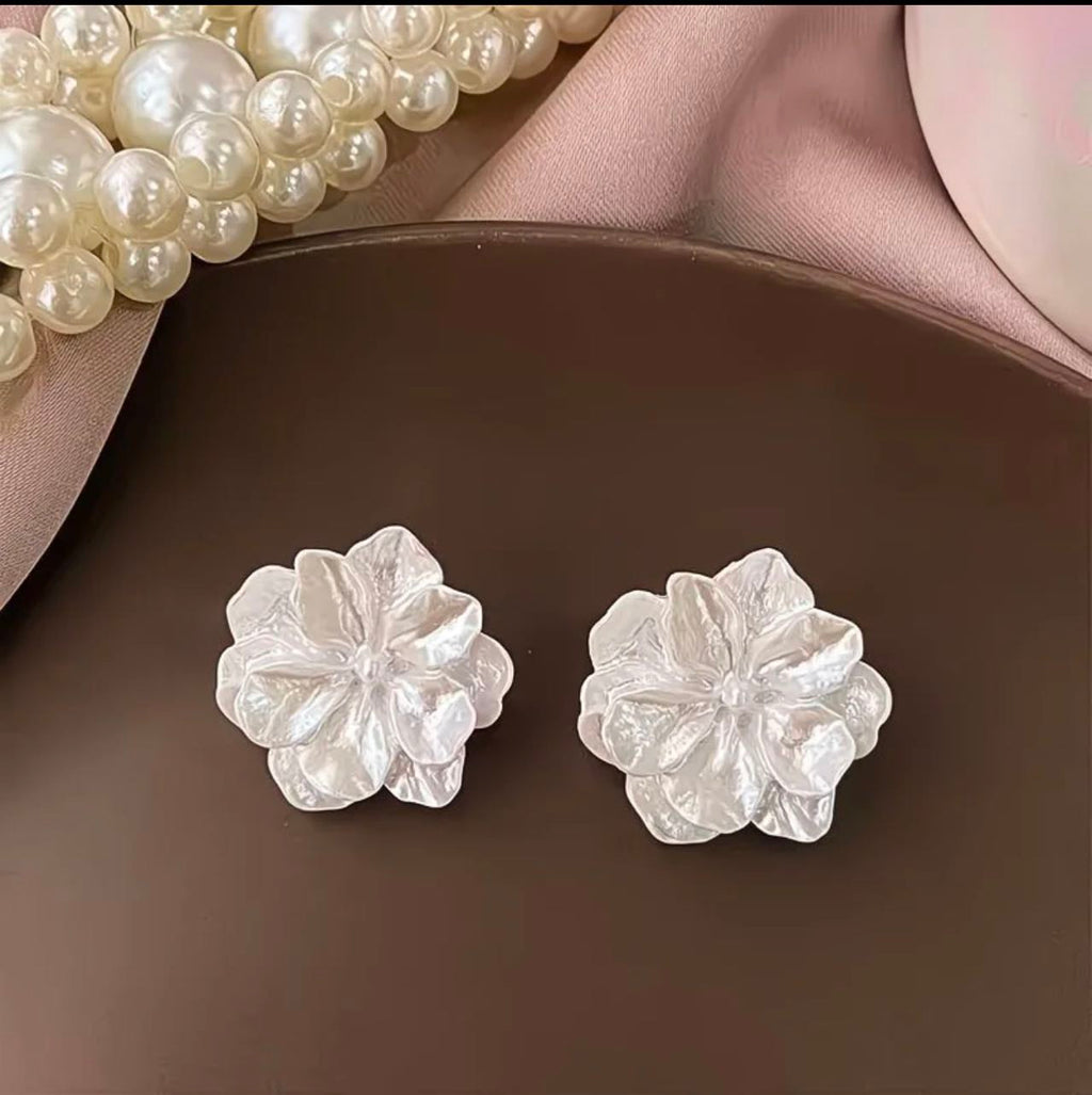 Pearl Petal Elegance Collection