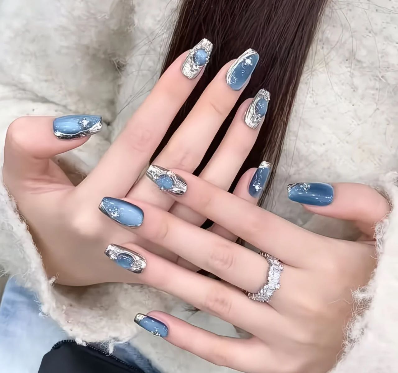 Silver Mist Cat-Eye Nails