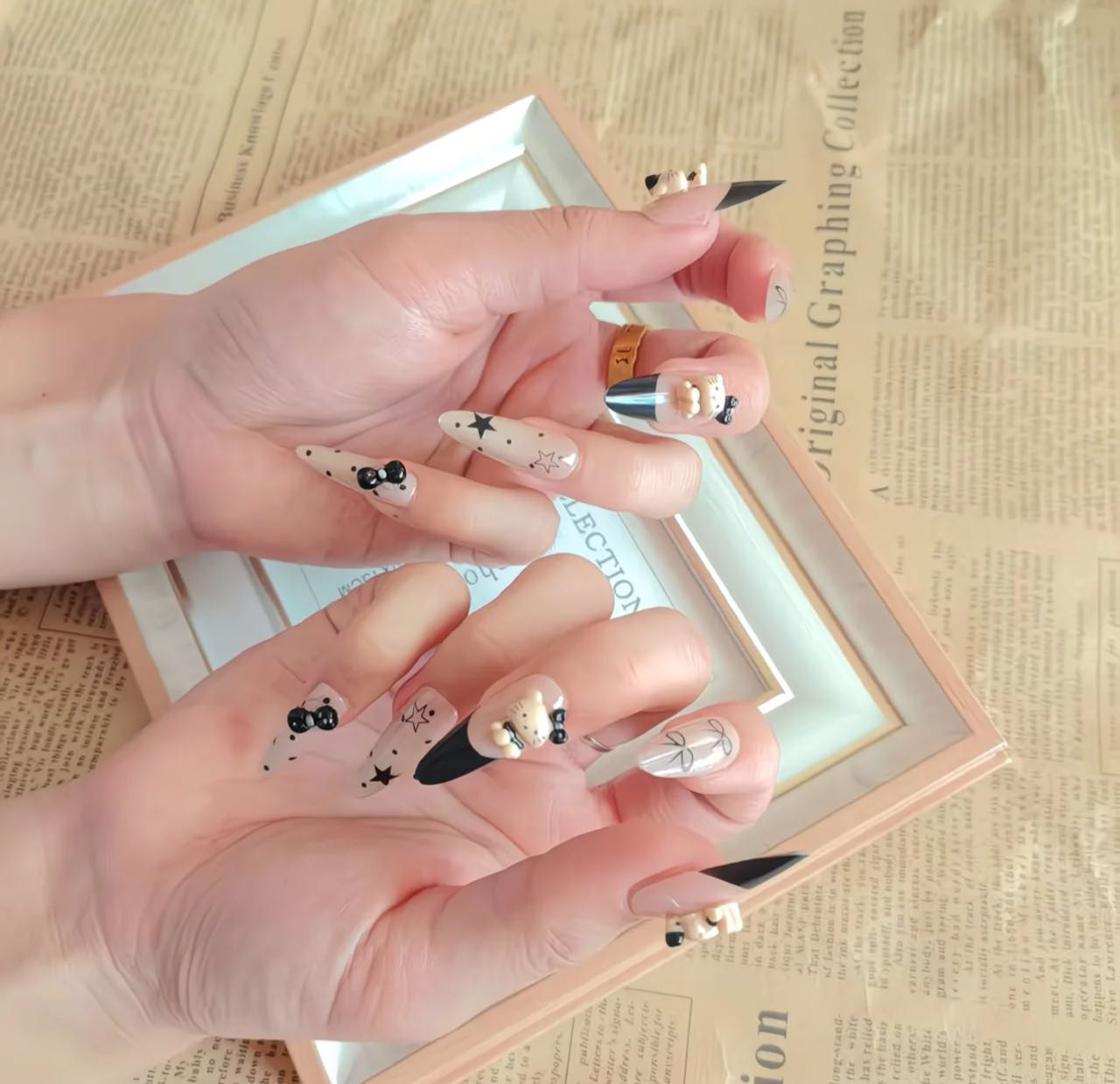 Midnight Kitty Charm Nails