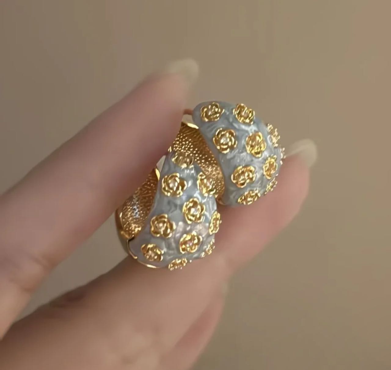 Golden Blossom Vintage Collection