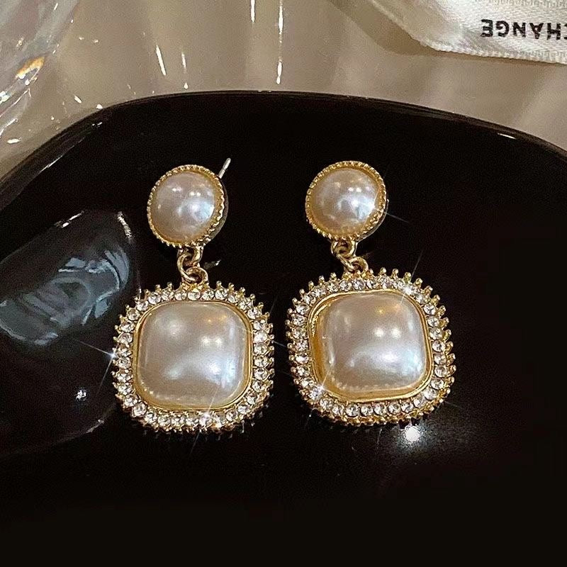 Elegant Pearl Drop Earrings – 925 Silver Korean Design