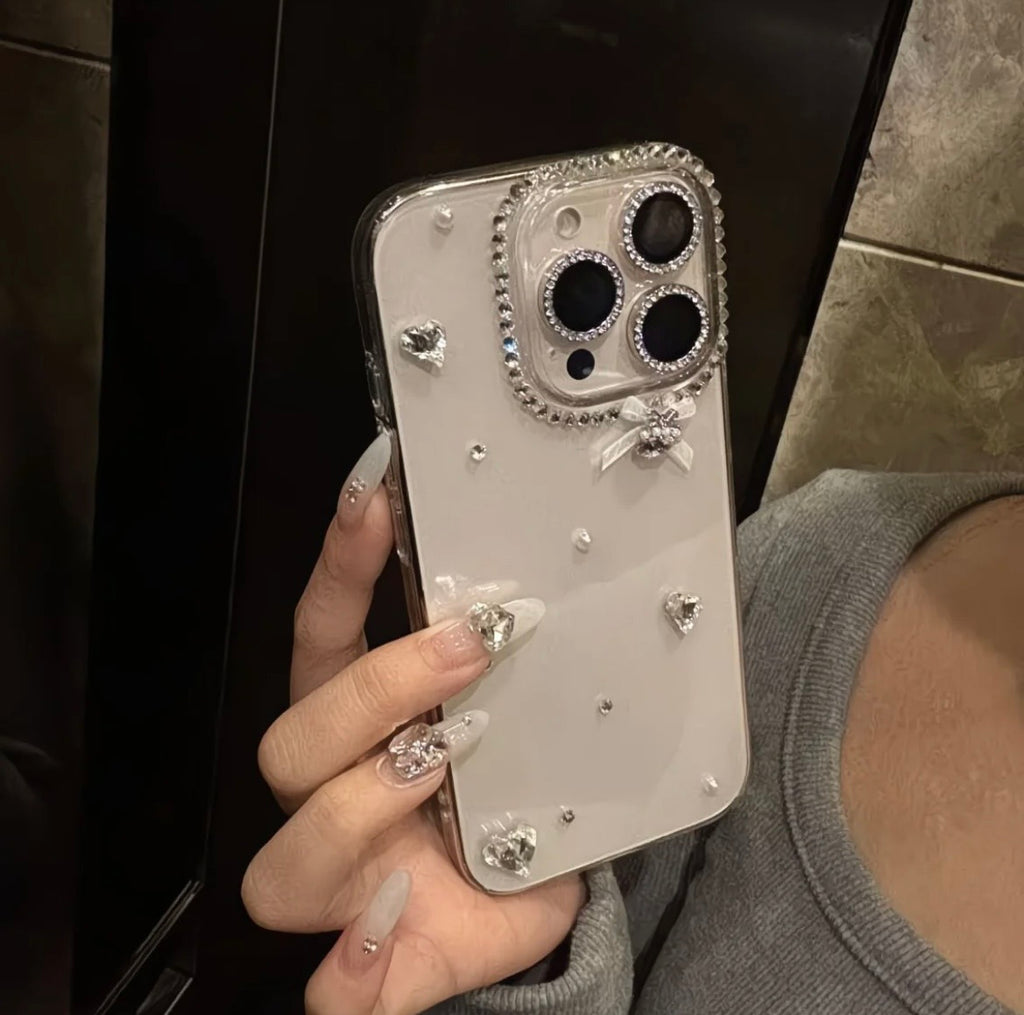 Elegant Pearl Bow Diamond Case